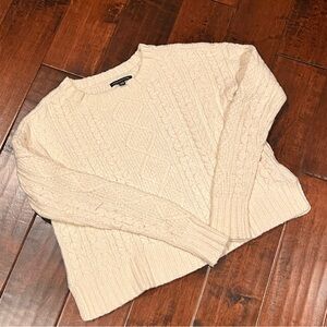 American Eagle outfitters Cream Cable Knit Sweater size XS